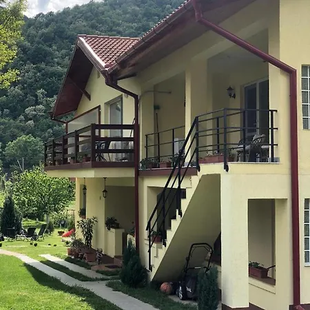 Casa De Vacanta Daniel * Orşova